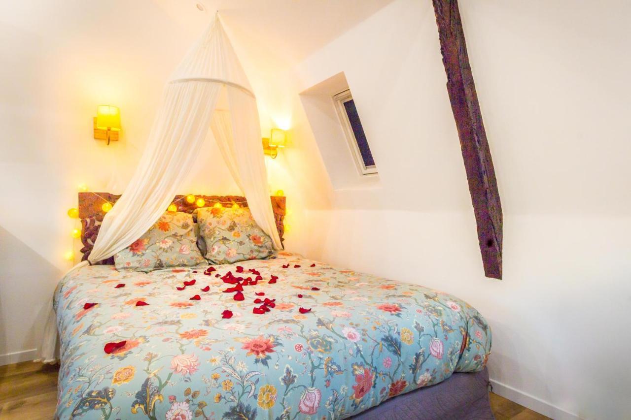 Jacuzzi - La Petite Romantique - Flobnb Laon Ngoại thất bức ảnh